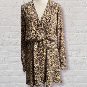 FLYNN SKYE - Leopard Print Mini Dress size M Rayon V-Neck NWT
